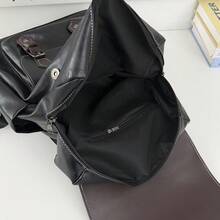 日常休閒多功能純色高中及大學校園背包，可裝平板電腦，旅行度假背包（不含配件） - 黑色 - 查看 5