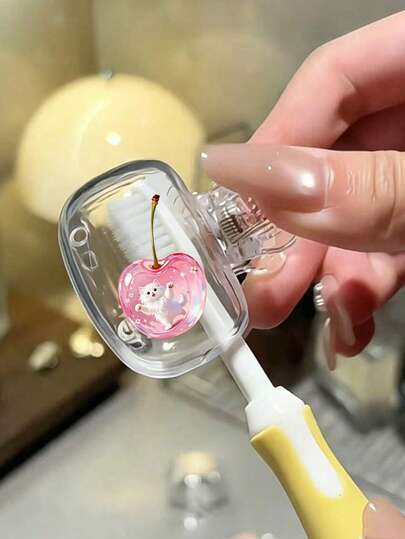 Toothbrush Cover Featuring Crystal-Effect Cherry And Cute Kitten Design (2D Flat Pattern). Cherry Dustproof Toothbrush Case, Travel Toothbrush Storage Box, Portable Toothbrush Cap, Cute Bathroom Accessory, Suitable For Travel, Dormitory, Hotel, Bathroom, Appropriate Home Supplies, Birthday Gift