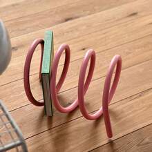 1Pc Modern Art Home Storage Rack, Dopamine Color Bookshelf, Minimalist Style Iron Spiral Spring Book Holder, Unique Creative Desktop Bookend Organizer - Multicolor - View 4