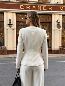 女款白色無領金扣西裝外套，圓領墊肩修身收腰上班通勤夾克 - 米色 - 查看 3