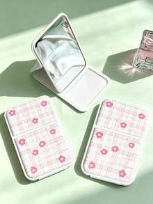 1pc Cute Girl Style Portable Mini Folding Makeup Mirror. This Mirror Comes With A Stand, Featuring A Leopard Print Design And A Simple Rectangular Shape, Making It Suitable For Travel And Daily Use, As Well As An Ideal Desktop Makeup Mirror. Perfect For Back-To-School Season Or As A Gift For Friends, Family And Teachers. - Multicolor - View 4