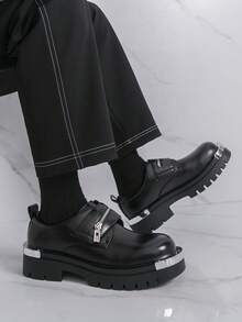 Sepatu Loafer Pria Ujung Bulat dengan Penutup Logam, Resleting Samping, Sol Tebal, Model Slip-On, Sepatu Formal untuk Jas dan Pesta - Hitam - View 9