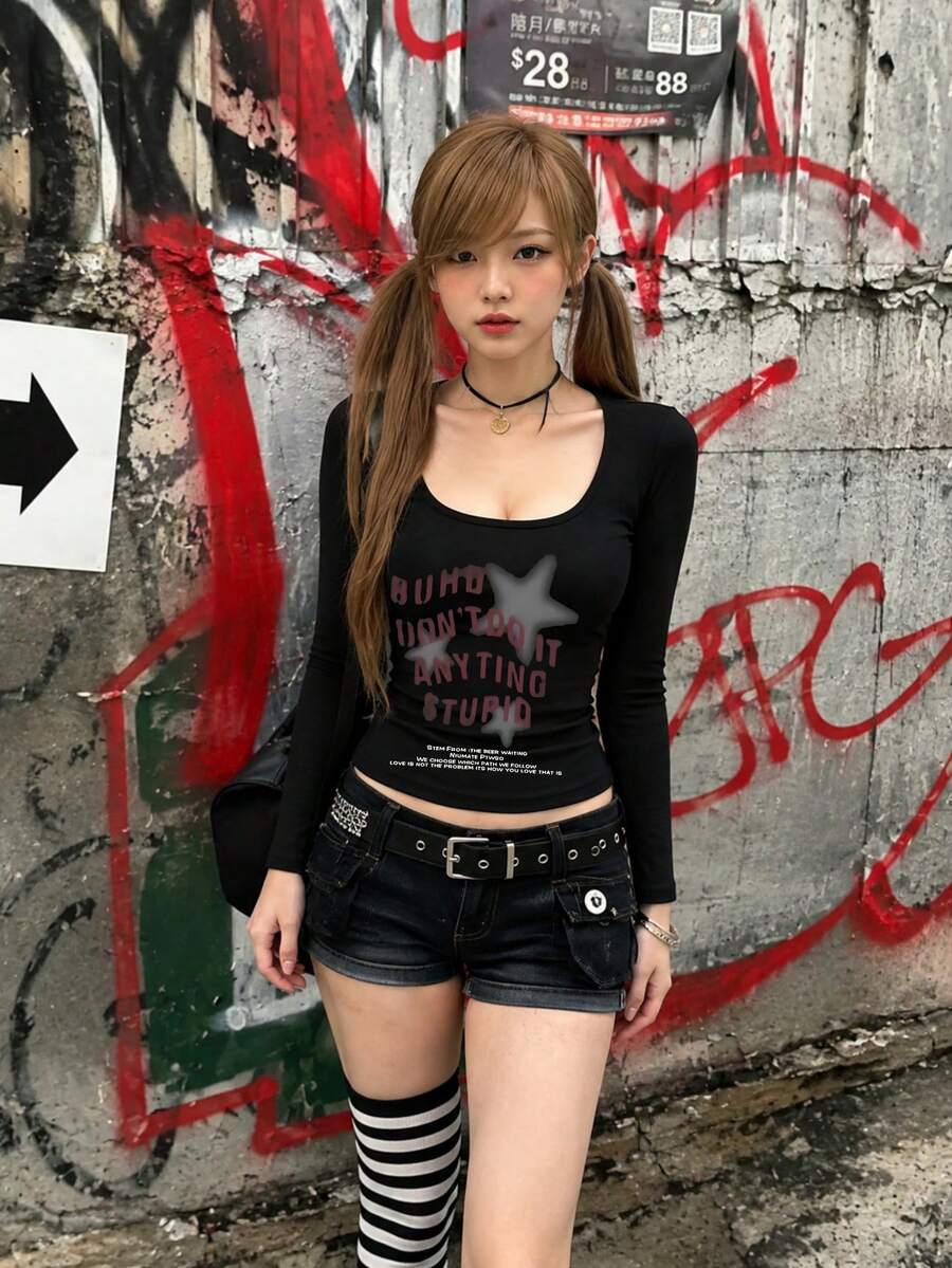 新款春夏/秋冬女款短款長袖T恤 Y2K世代設計星星印花韓風U領百搭休閒修身上衣 - 黑色 - 查看 1