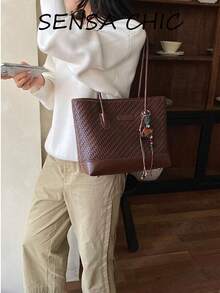 Vintage Woven Texture Tote Bag, Extended Slim Handle Design, Body Decorated With Creative Beaded Pendant, Open Large Capacity Interior, Structured Three-Dimensional Shape, Suitable For Daily Commute And Travel, Creating Artistic Atmosphere Outfit - Coffee Brown - View 7