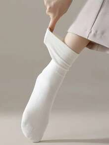 1/4/6/8/12 Pairs Solid Color Minimalist Comfortable Wide Cuff Mid-Calf Socks - White - View 11