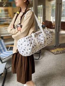 Cute White Allover Cartoon Bear Print Cylindrical Duffle Bag, Large Portable Shoulder Weekender Bag For Gym Sports Short Overnight Travel - Multicolor - View 4