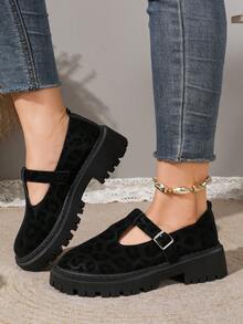 Women's Vintage Adjustable Strap Leopard Print Round Toe Low-Top Thick Sole Platform Pumps - Black - View 4