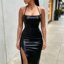 Vestido tipo camisola, de estilo nocturno, sexy, con espalda descubierta, tirantes finos, de un solo color, diseño original y con abertura. CHRB - Negro - Ver 1