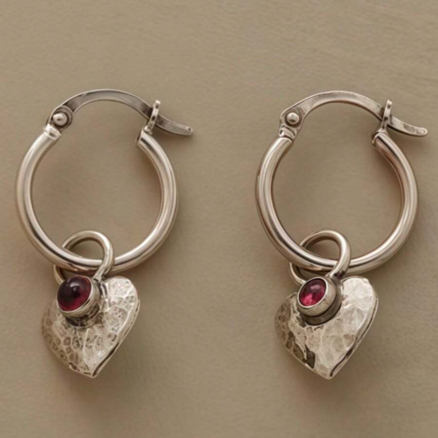 Gmzalx Women's Vintage Craft Heart Dangle Earrings, Sweet Cool Style Pendant Earrings, Suitable For Dating Occasions - Antique Silver - View 1