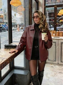 女款秋冬法式人造皮革翻領拉鍊短版夾克，落肩設計、彈性下擺，適合聚會度假，酷帥百搭穿搭 - 酒紅色 - 查看 5