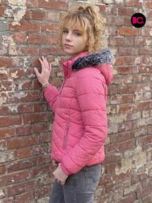Chamarra Acolchada Para Niña Con Capucha Desmontable Y Peluche, Cierre Frontal, Bolsillos Con Cierre, Casual Para Invierno, Escuela, Paseos, Viajes Y Uso Diario Infantil Big City Moda Casual - Fucsia - Ver 4