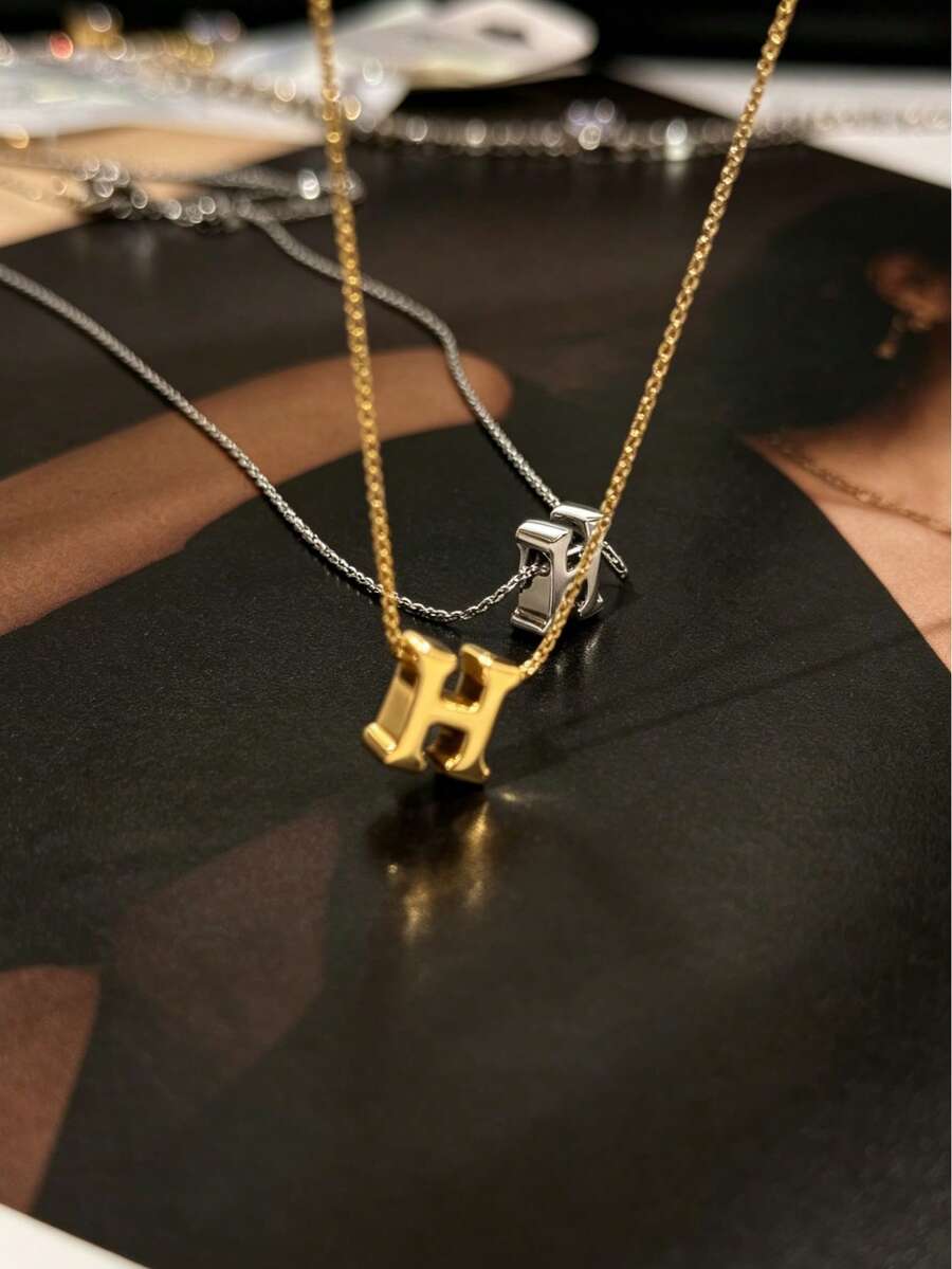 Fashion Minimalist H Letter Pendant Necklace, Versatile Everyday Women's Jewelry, Perfect Holiday Party Gift - H Letter Pendant Necklace - View 1