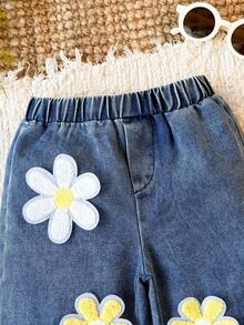 1pc Baby Girl Sweet Floral Applique Blue Long Pants, Casual Vacation Autumn Style - Light Wash - View 2
