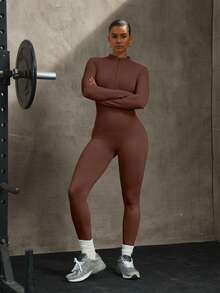 PinkTip Jumpsuit Rajut Bergaris Lengan Panjang untuk Olahraga Yoga Tanpa Jahitan, Pas di Badan, dan Menyerap Keringat, Cocok untuk Pilates dan Acara Olahraga Kasual - Coklat - View 4