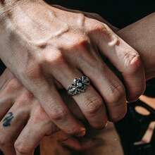 CIREY 1pc Men's Vintage Cross Ring, Premium Personalized Cold Style, Rhinestone Inlaid, Niche Design, Hip Hop Tail Ring - Cross Pattern Ring - View 2