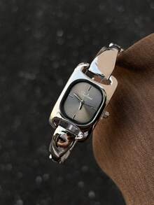 1pc Fashion Silver Women's Quartz Watch, Square Gray Dial, Minimalist Bracelet Strap, Delicate Markings, Suitable For Daily Wear - Silver - View 4