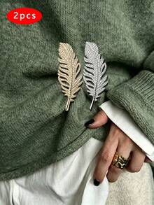 2pcs Hollow Rhinestone Feather Brooch, Multi-Use Decorative Pin For Suit, Dress, Scarf, Hemline, Waist Accessory For Women - Multicolor - View 2