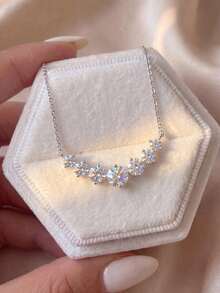 ESBERRY 1 buah Kalung Moissanite, Kalung Liontin 7 Batu Elegan 0,5ct Berbentuk Senyum, Cocok untuk Pesta dan Pemakaian Sehari-hari Wanita - Perak - View 3