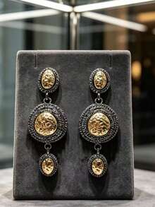 Anting Panjang Elegan Bergaya Vintage Eropa dan Amerika dengan Hiasan Berlian Imitasi Tebal dan Motif Koin Emas Timbul - Gun Black - View 6