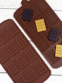 12-Cavity Waffle Silicone Baking Mold, Mini Waffle Shaped Mold For Homemade Waffles, Chocolate, Candy, Jelly, Pudding And Dessert Bites, DIY Bakeware For Breakfast, Brunch, Afternoon Tea And Family Baking - Multicolor - View 3