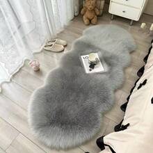 1 buah Karpet Mewah Bergelombang Abu-abu Premium, Karpet Berbentuk Asimetris, Alas Samping Tempat Tidur Kamar Tidur Minimalis, Alas Lantai Dekorasi Lembut Ruang Rias, Potongan Tangan dengan Kesalahan 1-5cm, Cocok untuk Penggunaan Sehari-hari, Natal, Thanksgiving, Lembut & Ramah Kulit, Ruang Tamu, Kamar Tidur, Karpet Dekoratif Kamar Mandi, Karpet Kamar Tidur, Karpet Dekoratif, Karpet Kecil, Karpet, Dekorasi Rumah, Karpet Ruang Tamu - MultiWarna - View 1