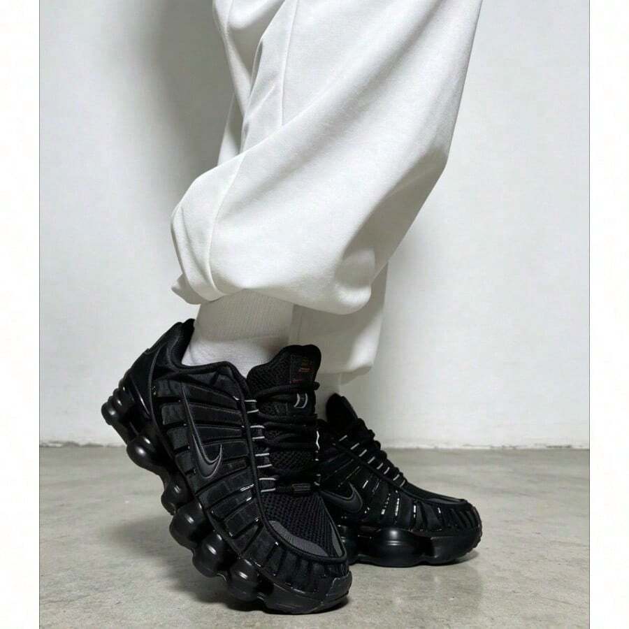 Nike أحذية رياضية رجالية - الأسود - مشاهدة 1