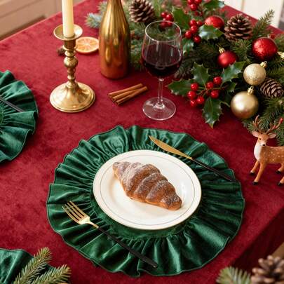1/2/4pcs Christmas Velvet Ruffle Round Placemats, Vintage Luxury Fabric Table Mats, Holiday Table Decor