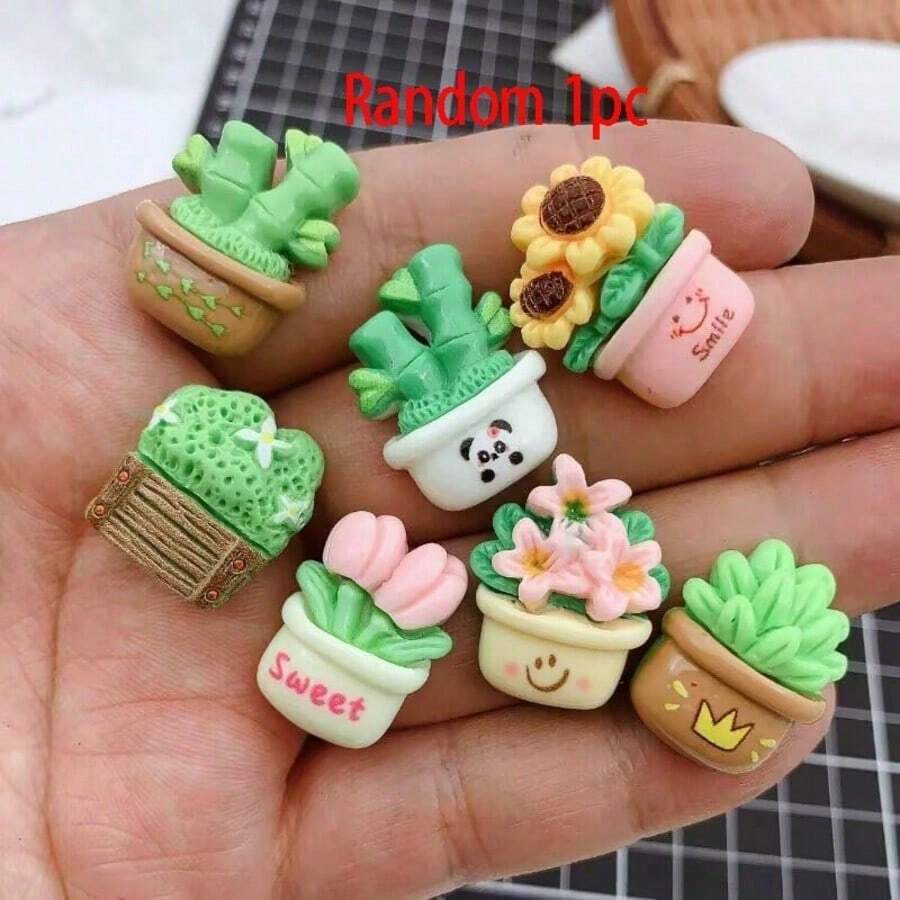3/1pc Exquisite Movable Coffee Cup, Cute Coffee Bean, Moka Pot, Chocolate Mini Model Decoration, Suitable For Cafe, Living Room, Bedroom, Study, Bar Counter, Home Decor, Creating A Relaxed And Cozy Atmosphere Fashionable Figurine Model