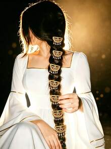 Herseygold 1 Pair Moon Tassel Hair Clips, Gold-Plated Hair Accessories, Middle Eastern Arabic Luxury Women's Headwear, Wedding And Festival Accessories - Gold - View 1