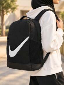Nike 儿童背包 Y NK BRSLA BKPK - SP23 简约时尚背包，学生书包，运动休闲包，旅行收纳包，DV9436-010 - 黑/白 - 查看 1