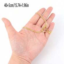 1pc New Classic Letter Hollow Heart Pendant Necklace, Unisex Gold-Tone Chain Letter Necklace, Birthday Gift Jewelry - Gold - View 4
