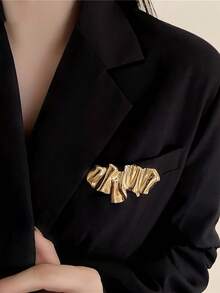 Vintage Exaggerated Metal Brooch, Fashionable Glamorous Runway Accessory, Suitable For Women's Daily Wear And Banquet Brooch Jewelry - Gold - View 4