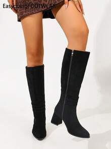 Botas altas de mujer con punta puntiaguda, tacón grueso, cremallera lateral, decoración de hebilla metálica y ante - Negro - Ver 6