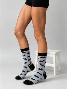 1/5 Pairs Black White Red Gray Halloween Men Women Couple Contrast Color Bat Pattern Mid-Calf Socks - Multicolor - View 9