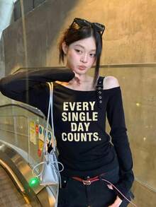 Black Asymmetrical Shoulder Letter Print Long Sleeve T-Shirt Niche Buckle Design Slim Fit Flattering Base Layer Asymmetrical Shoulder Women's Top - Black - View 2