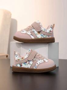 A Pair Of Girls' Lace-Trimmed Sneakers, Soft-Soled Toddler Shoes, Perfect For Spring And Autumn. - Pink - View 2