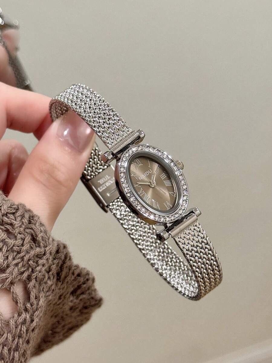 1件女款銀色橢圓石英手錶,灰色錶盤羅馬數字刻度與獨特錶帶,時尚且適合日常配戴 - 銀色 - 查看 1