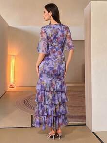 Gaun Mewah Elegan Modern Romantis Motif Bunga untuk Wanita Ukuran Plus yang Melangsingkan - Purple - View 4
