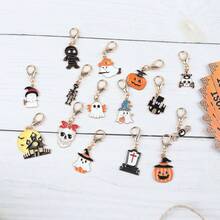 15pcs Halloween Theme Hugging Greeting Card Keychain Set. Cute Ghost/Pumpkin/Mummy/Castle/Tomb/Spider/Skull And Other Various Designs. Suitable For Coin Purse/Backpack/Car Key Chain And Other Accessories. Perfect For Halloween/Holiday Party Gifts. - Multicolor - View 8