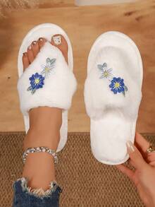 Autumn/Winter Women's Fuzzy Flip Flops, Colorblock Embroidered Floral Decor, Flat Comfortable Indoor/Outdoor Toe Slippers - White - View 2