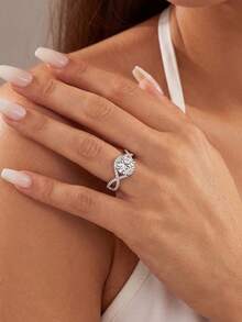 1 pièce Bague de mariage élégante et intemporelle en moissanite creuse de 1 carat à 6 griffes, convient pour le mariage et le port quotidien des femmes - Bague ajourée à six griffes en moissanite - Voir 5