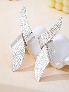 1 Pair Metal Geometric Oversized Stud Earrings - Silver - View 3