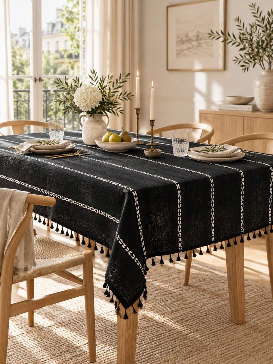 黑色萬聖節桌布,白色刺繡條紋與流蘇飾邊,波希米亞風詭譎萬聖節派對餐桌裝飾 - 黑色 - 查看 1