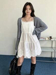 多功能镂空蕾丝吊带背心，宽松轻薄女士打底衫，春夏白色优雅款 - 白色 - 查看 1
