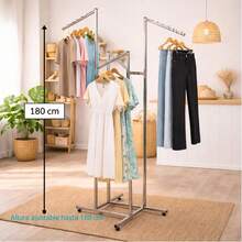 Rack Cromado de 4 Brazos Inclinados para Exhibir Ropa - Estructura Metálica Ajustable y Resistente - 1 - Ver 3