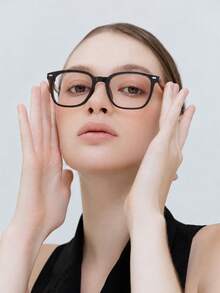 Blue Light-Blocking Glasses Featuring A Modern, Minimalist Design And An Included Case; They Reduce And Filter Screen-Emitted Blue Light, Making Them Ideal For Computer Users, Indoor Office Work, And Short-Term Outdoor Use. - Glasses [Vintage Style] - View 12