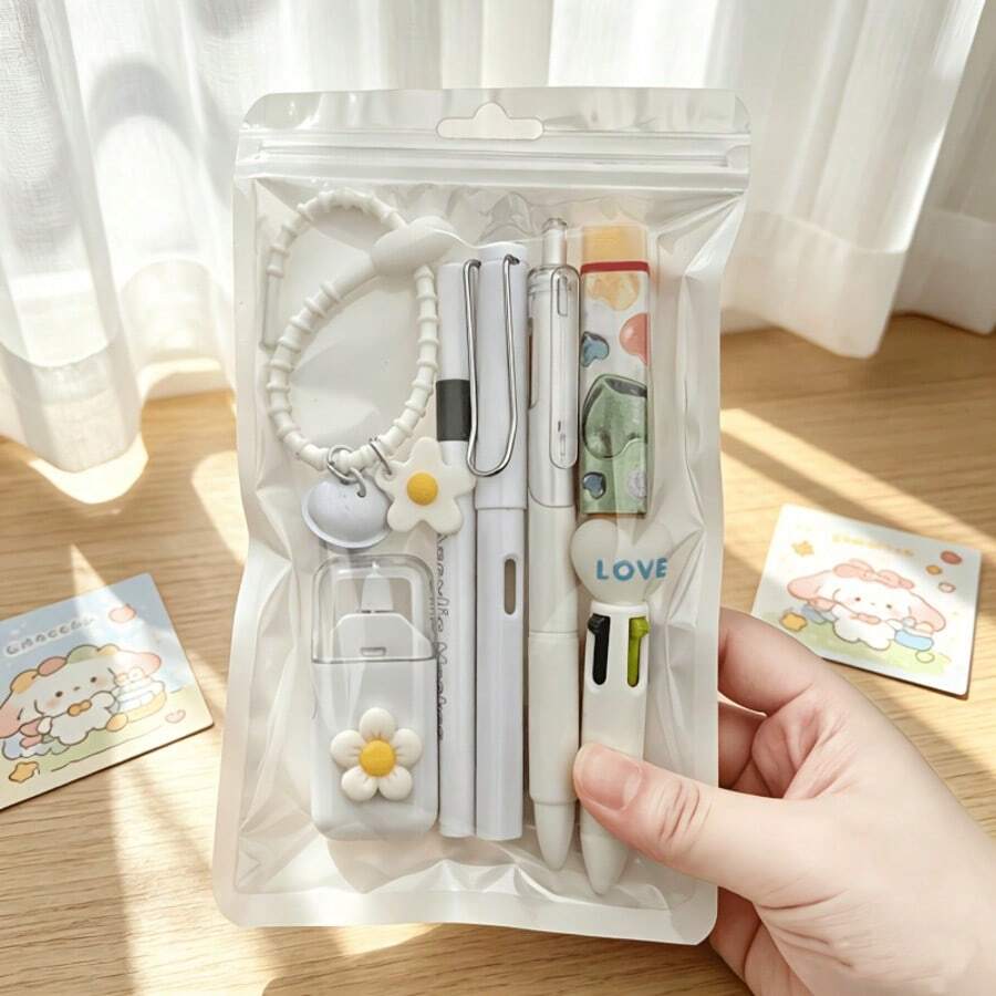 7合1愛心主題文具套組,原子筆 + 四色筆 + 橡皮擦 + 修正帶 + 鑰匙圈 + 螢光筆 + 鉛筆,學生必需品。這套完整組合包含原子筆、橡皮擦及其他精美書寫用品,適合辦公室、筆記記錄與開學季,學習用品,買一套就滿足所有需求 - 原子筆套裝 - 查看 1