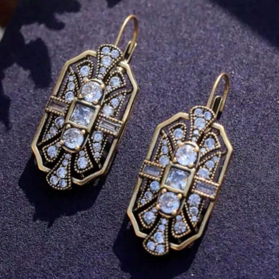Elegant Hollow Design Earrings For Women, Suitable For Daily Commute, Party, Versatile Niche Ear Jewelry - Gold - View 1