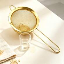 Stainless Steel Handheld Flour Sifter With Handle Fine Mesh Strainer, Multi-Size Baking Filter, Halloween Cake Making, Christmas Dessert Baking, Thanksgiving Snack DIY Tool, Sift Powdered Sugar Flour Cocoa Powder, Kitchen Baking Strainer, Home Cooking Filtration Utensil - Gold - View 5