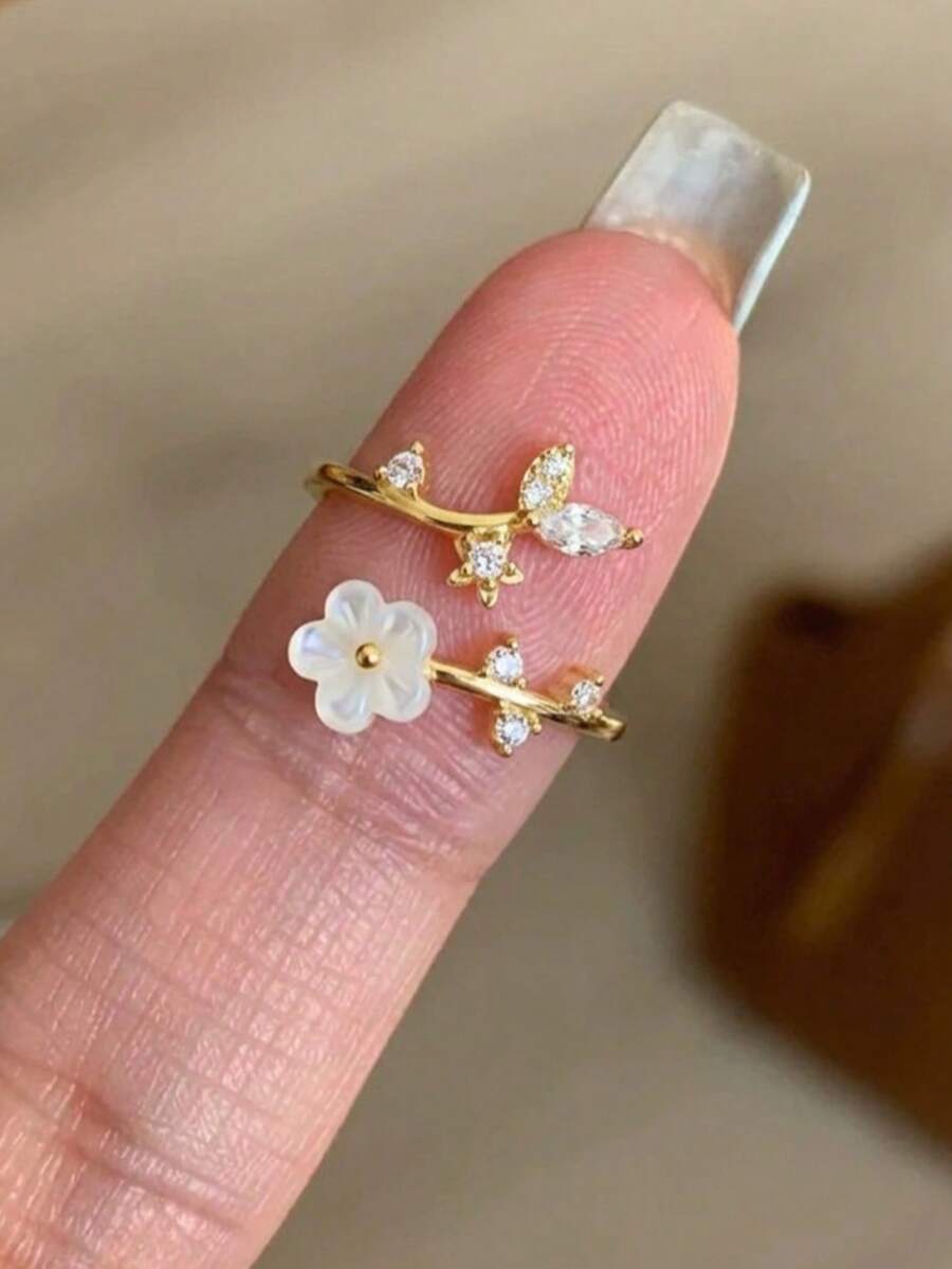 1枚14K镀金不褪色时尚可叠戴精致立方氧化锆宝石可爱珍珠贝壳花朵承诺戒指，生日结婚礼物（女士款）